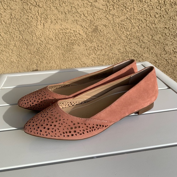 Vionic suede perforated dusty rose shoes size 6 - Picture 4 of 15